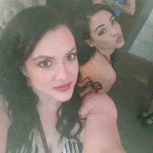 Meet your Posher, Alexzandra